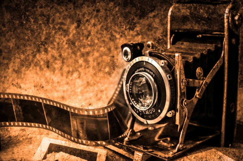 photographe-VIDAUBAN-min_light-wood-night-camera-photography-vintage-1245236-pxhere.com